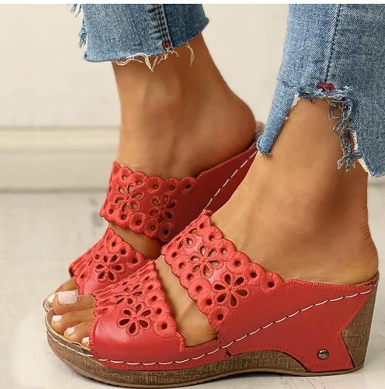 Women's Slip On Flat Sandals
