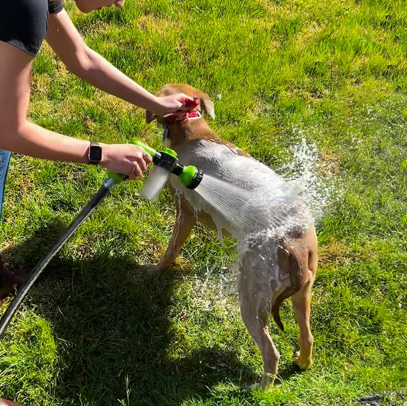 The Pup Jet, Foam Sprayer for dog, Horse, Cow, Car, Farm Plants. Dirt Cleaner Washer
